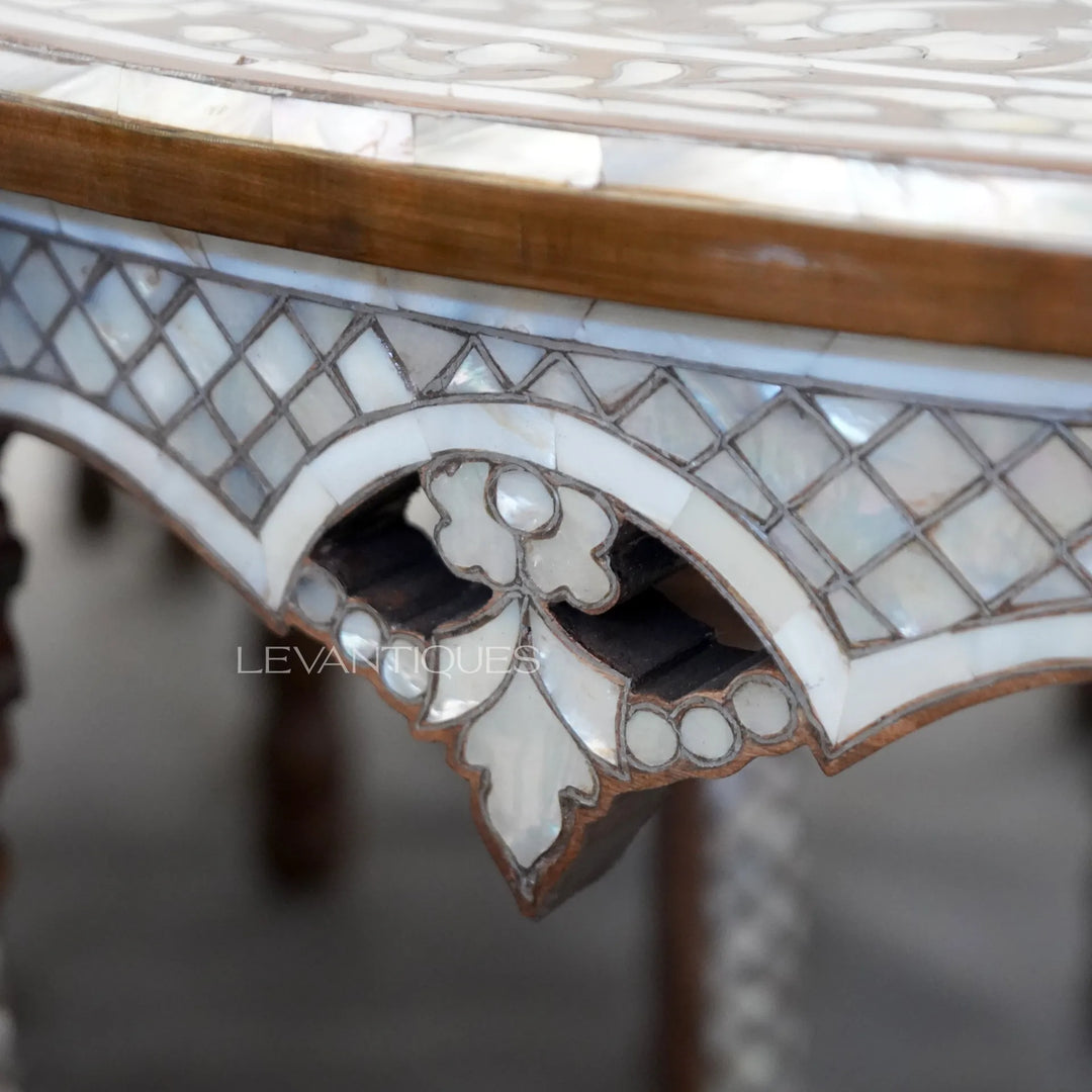 Galaxy Center Table | Levantiques